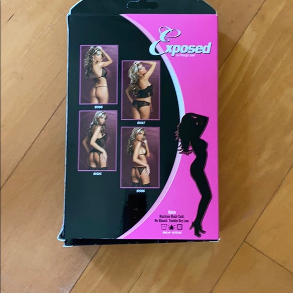 Crop top and shorts - Picture 3 of 5